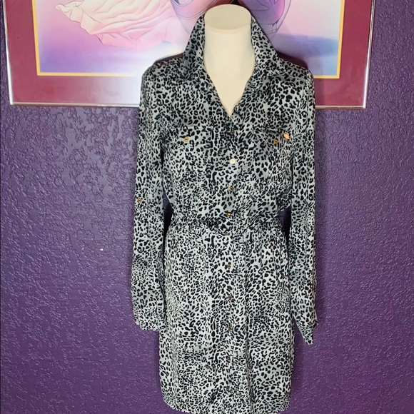 Guess Dresses & Skirts - Guess Animal Print Dress•SZ S/P